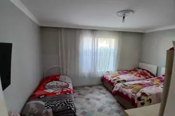 Satılır Bağ Evi Binədə