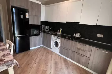 Aylıq Kirayə Yeni Tikili Grand Hayatda