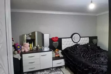 Satılır Bağ Evi Binədə