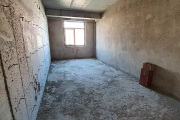 Satılır Yeni Tikili 9-cu Mikrorayonda