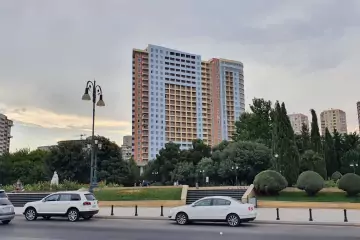 Satılır Yeni Tikili 9-cu Mikrorayonda