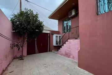 Satılır Həyət Evi Bakıda