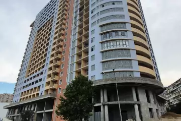 Satılır Yeni Tikili 9-cu Mikrorayonda