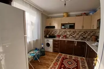 Satılır Bağ Evi Binədə
