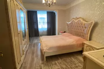 Satılır Köhnə Tikili Biləcəridə