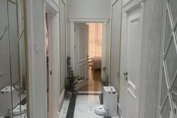 Satılır Yeni Tikili 8-ci Kilometrdə