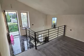 Satılır Bağ Evi Mərdəkanda