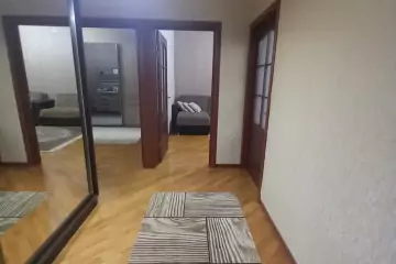 Satılır Köhnə Tikili 8-ci Mikrorayonda