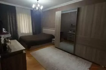 Satılır Köhnə Tikili 8-ci Mikrorayonda