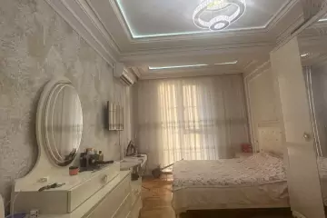 Satılır Yeni Tikili 8-ci Kilometrdə