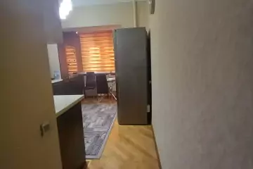 Satılır Köhnə Tikili 8-ci Mikrorayonda