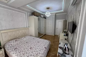 Satılır Yeni Tikili 8-ci Kilometrdə