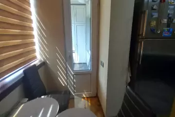 Satılır Köhnə Tikili 8-ci Mikrorayonda