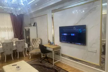 Satılır Yeni Tikili 8-ci Kilometrdə