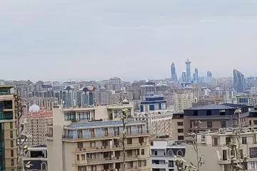 Satılır Köhnə Tikili İçərişəhərdə