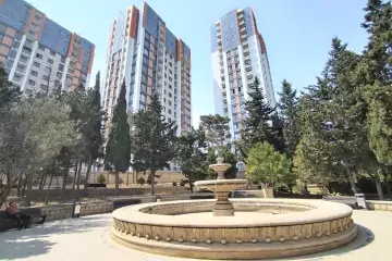 Satılır Yeni Tikili 2-ci Mikrorayonda 