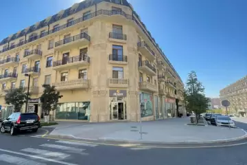 Aylıq Kirayə Yeni Tikili Ağ şəhər Kompleksində 