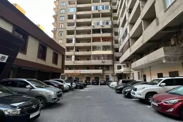 Satılır Yeni Tikili Həsən əliyev (keçmiş İnqilab)da