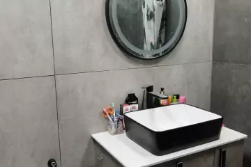 Satılır Köhnə Tikili İçərişəhərdə