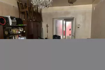 Satılır Köhnə Tikili 8-ci Kilometrdə