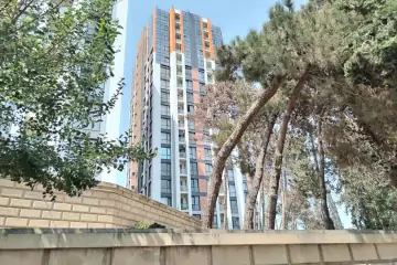 Satılır Yeni Tikili 2-ci Mikrorayonda