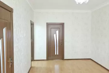 Satılır Köhnə Tikili 2-ci Mikrorayonda