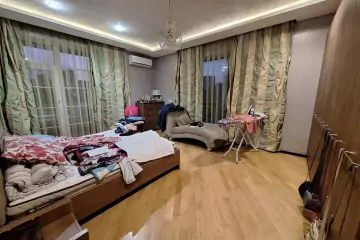 Satılır Yeni Tikili Elmler Akademiyasıda