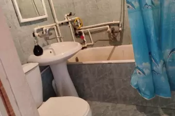 Aylıq Kirayə Köhnə Tikili Xalqlar Dostluğuda