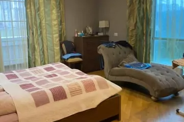 Satılır Yeni Tikili Elmler Akademiyasıda