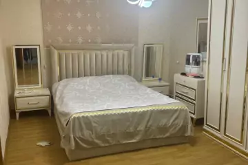 Satılır Köhnə Tikili Biləcəridə