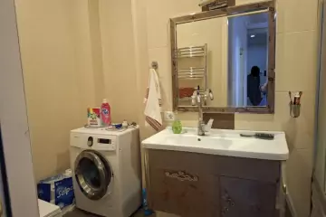 Aylıq Kirayə Yeni Tikili Beşmərtəbədə