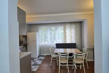 Aylıq Kirayə Köhnə Tikili Badamdarda