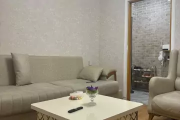 Satılır Köhnə Tikili Biləcəridə