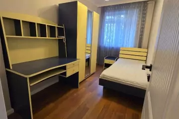 Aylıq Kirayə Köhnə Tikili Badamdarda