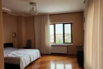 Günlük Kirayə Bağ Evi şüvəlanda