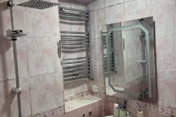 Satılır Köhnə Tikili Biləcəridə