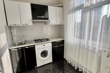 Satılır Köhnə Tikili 2-ci Mikrorayonda