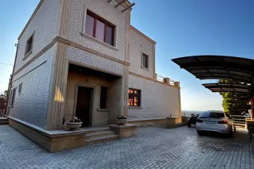 Günlük Kirayə Bağ Evi şüvəlanda