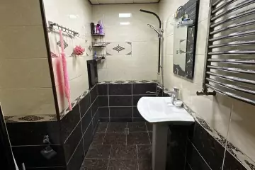Satılır Yeni Tikili Yeni Yasamalda