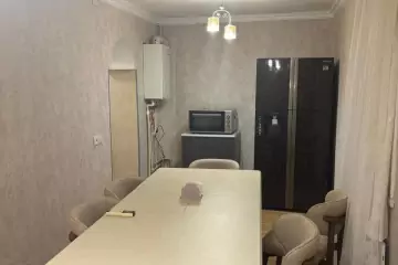 Satılır Köhnə Tikili Biləcəridə