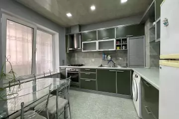 Aylıq Kirayə Köhnə Tikili Səməd Vurğun Parkı