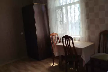 Aylıq Kirayə Köhnə Tikili Xalqlar Dostluğuda