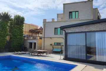Günlük Kirayə Bağ Evi şüvəlanda