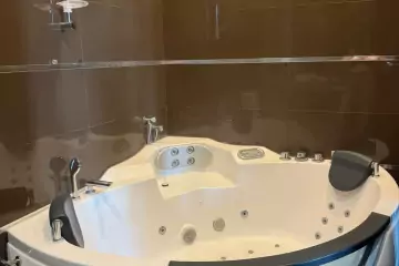 Aylıq Kirayə Yeni Tikili Azərbaycan Dillər Universitetində