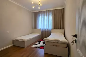 Aylıq Kirayə Köhnə Tikili Badamdarda