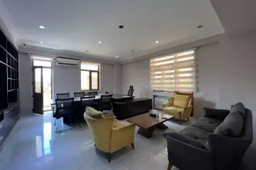 Satılır Yeni Tikili 7-ci Mikrorayonda