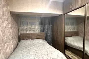 Satılır Yeni Tikili Qurtuluş 93da