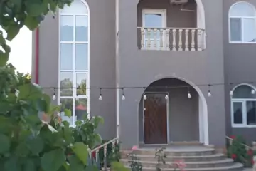 Satılır Bağ Evi Buzovnada