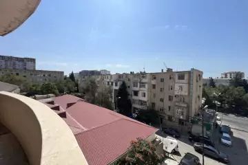 Satılır Yeni Tikili 7-ci Mikrorayonda