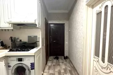 Satılır Yeni Tikili Qurtuluş 93da